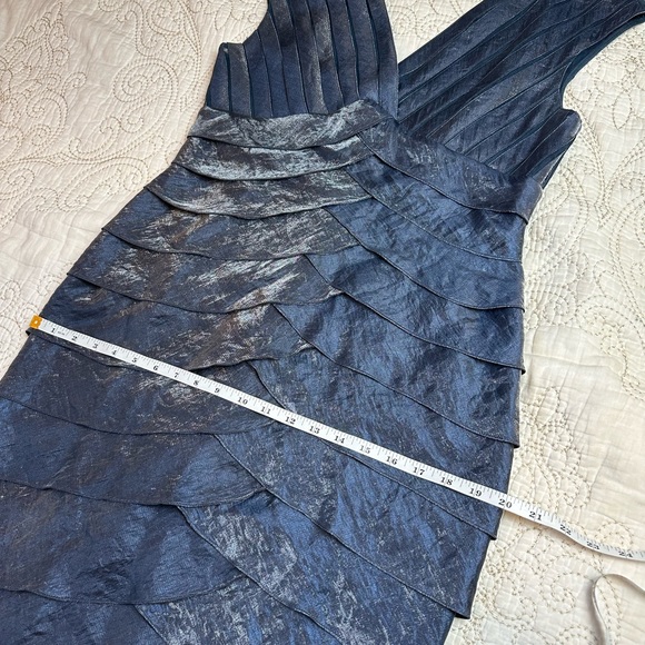 Adrianna Papell shimmering blue mermaid cut evening gown - Picture 3 of 8